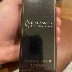 Clock-Back Serum - Black and Gold